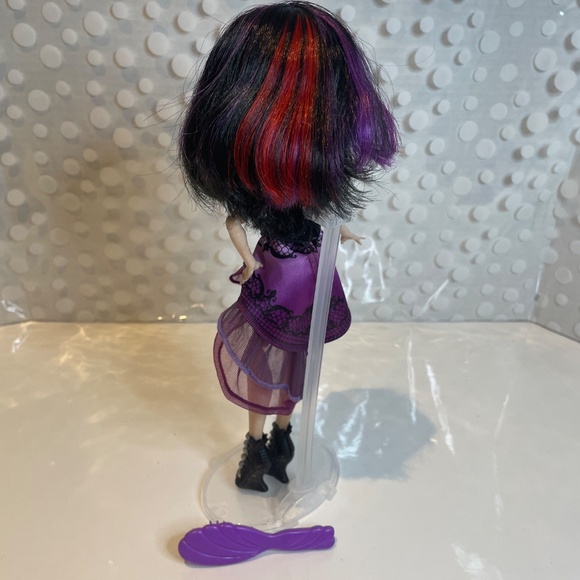 Ever After High School Spirit Raven doll Redressed - Picture 7 of 10